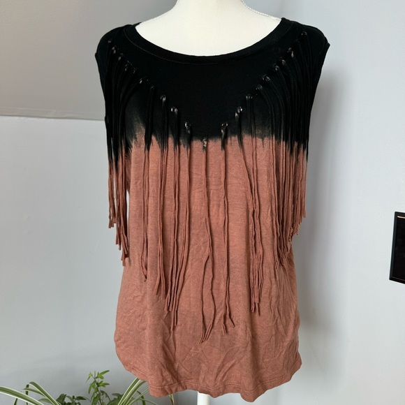 Gimmicks by BKE Sleeveless‎ Fringe Top Black Tan Western Boho Ranch - Picture 1 of 8